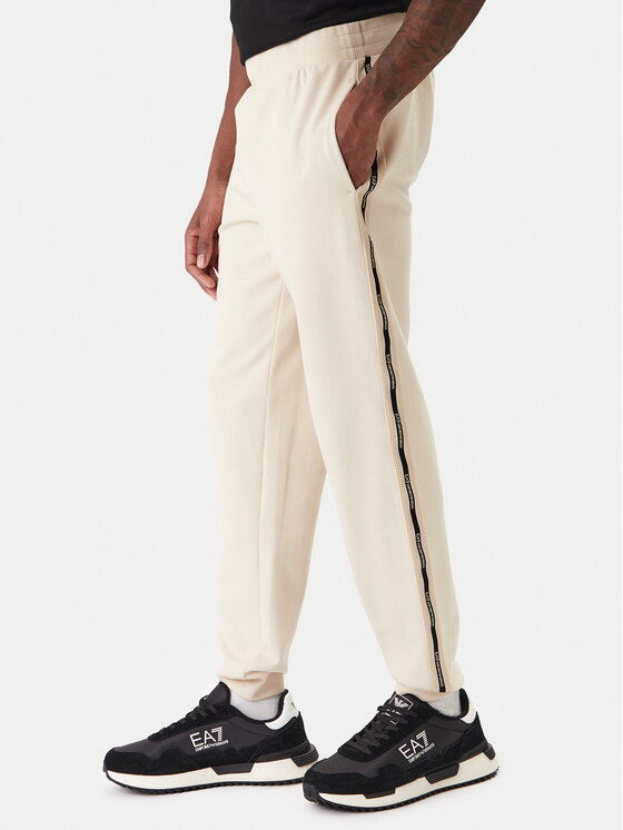 EA7 Emporio Armani EA7 Emporio Armani Jogginghose 7M001482 AF12660 U1088 Beige Regular Fit