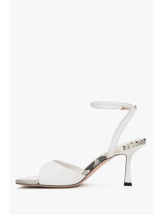 Estro Estro Σανδάλια ER00117195 Μπεζ