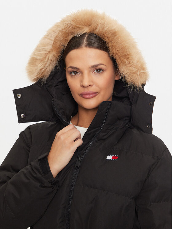 Tommy Jeans Tommy Jeans Pehelykabát Alaska DW0DW18821 Fekete Regular Fit