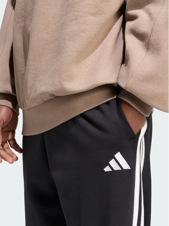 adidas adidas Spodnie dresowe Essentials 3-Stripes French Terry KY6533 Czarny Regular Fit