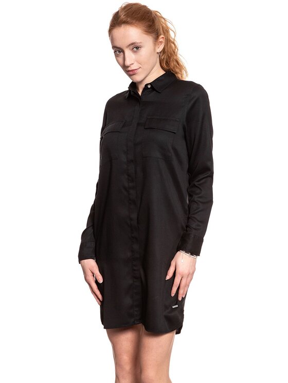 Wrangler Wrangler Sukienka codzienna LS UTILITY DRESS Czarny Regular Fit