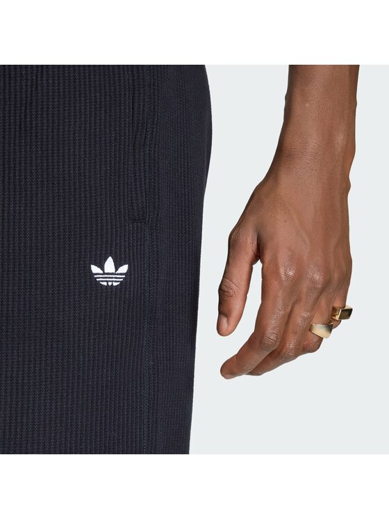 adidas adidas Szorty materiałowe 168941 Czarny Regular Fit