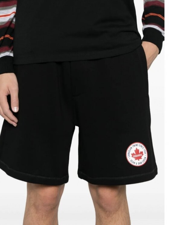 Dsquared2 Dsquared2 Sportovní kraťasy S74MU0893 S25516 Černá Relaxed Fit