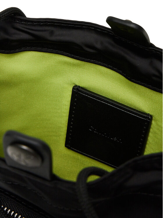 Calvin Klein Calvin Klein Torbica za okrog pasu Tech Utility Small Cb LV04G1079G Črna