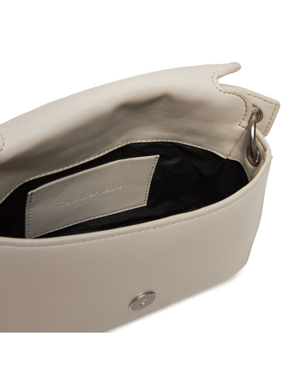 Calvin Klein Jeans Torebka Quilted Roxy Flap C820 K60K612371 Écru ...