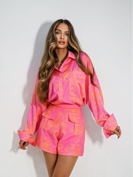 LilaLou LilaLou Szorty materiałowe Pedro Różowy Regular Fit