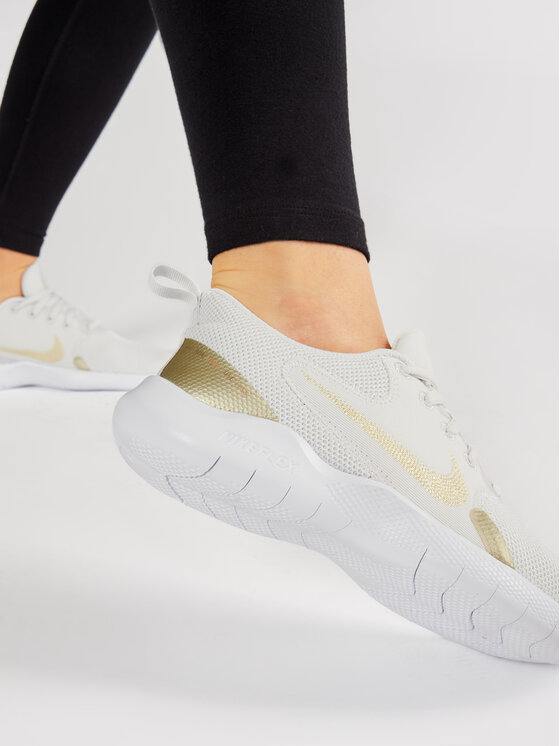 nike flex beige
