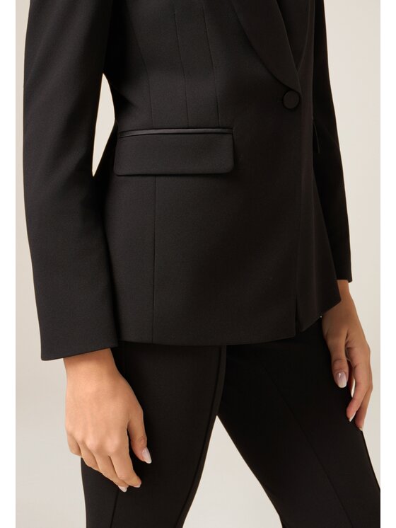 Oltre Oltre Giacca outdoor Q783R004564N033 Nero Slim Fit