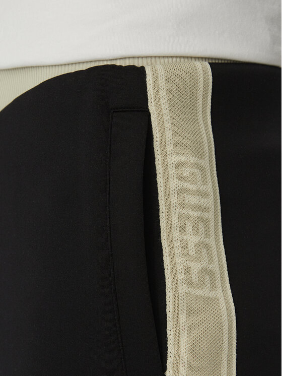 Guess Guess Sportske kratke hlače Z5GD08 KCRU2 Crna Loose Fit