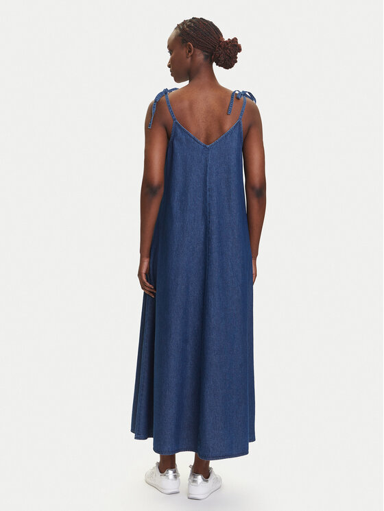 Pieces Pieces Džinsinė suknelė Tenim 17157940 Tamsiai mėlyna Loose Fit