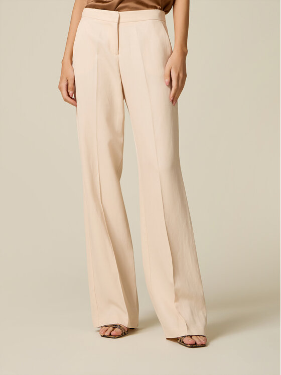 Oltre Oltre Pantaloni di tessuto P075R008999N002 Crema Flared Fit
