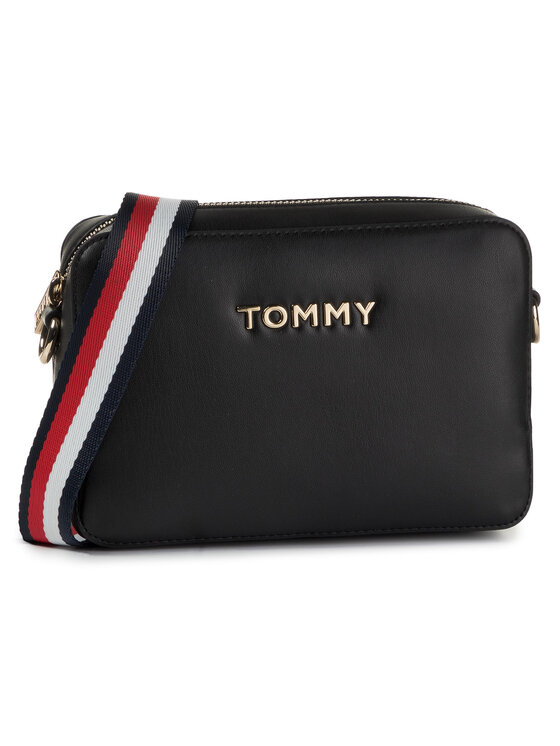 Iconic tommy crossover sale