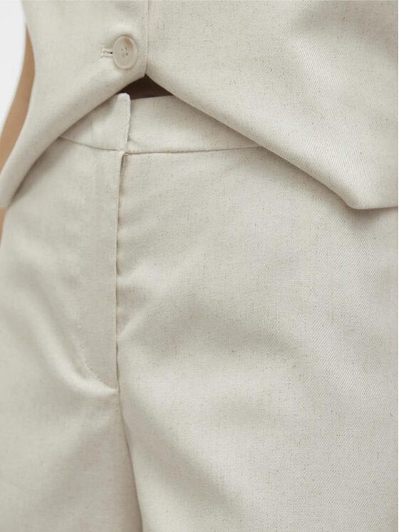 Vero Moda Vero Moda Šortky z materiálu Florence 10306692 Écru Regular Fit