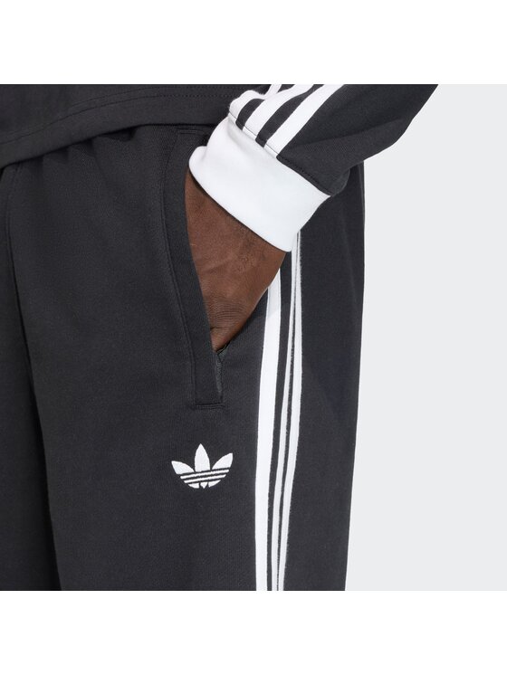 adidas adidas Szorty materiałowe 159264 Czarny Regular Fit