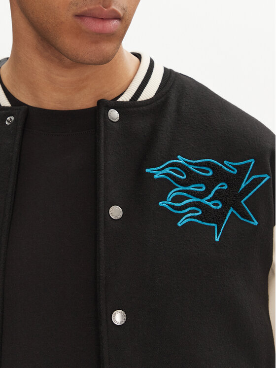 Karl Kani Karl Kani Bomber striukė Amor Flames 60750019 Juoda Regular Fit
