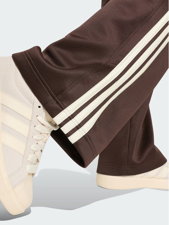 adidas adidas Spodnie dresowe 151409 Brązowy Loose Fit