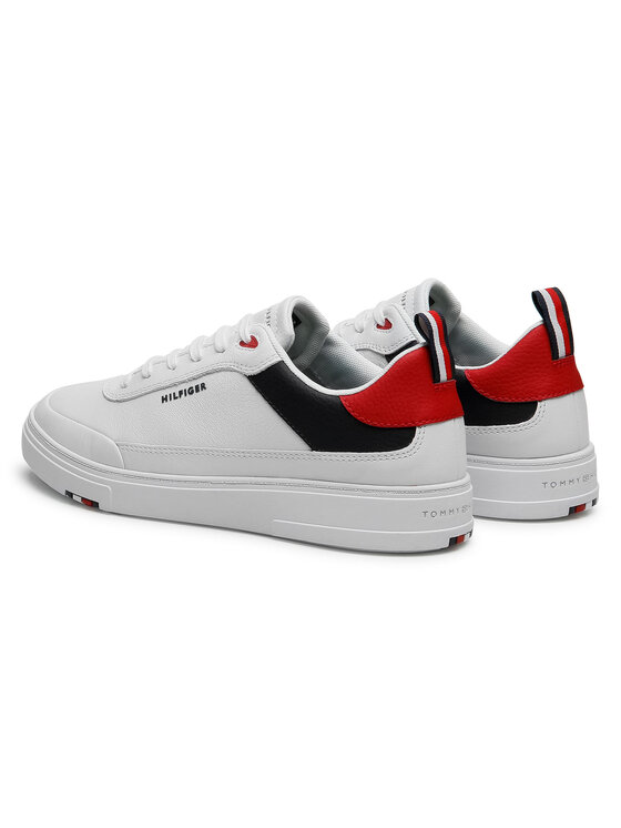 best trainer for wide feet