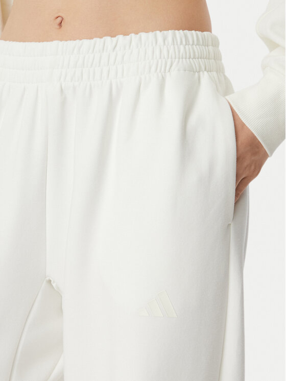 adidas adidas Спортивні штани Soft Lux JV9896 Кремовий Regular Fit
