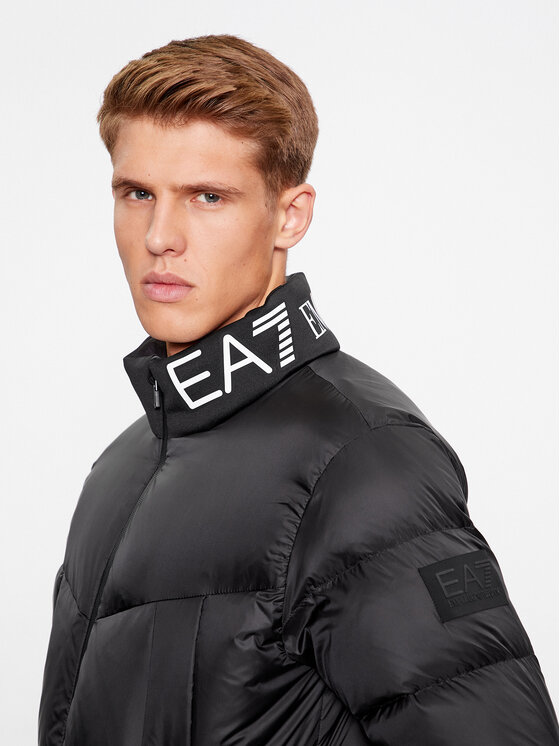 EA7 Emporio Armani EA7 Emporio Armani Vatovaná bunda 6RPB33 PNEOZ 1200 Černá Regular Fit