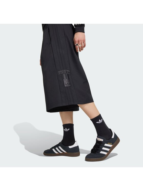 adidas adidas Pantaloncini sportivi 168974 Nero Loose Fit