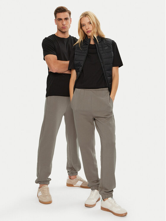 4F 4F Spodnji del trenirke Unisex 4FWAW24TTROU0826 Rjava Loose Fit