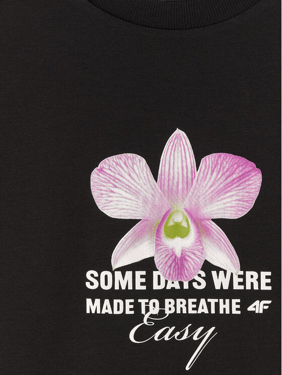 4F 4F T-Shirt TROPIC ORCHID Czarny Loose Fit