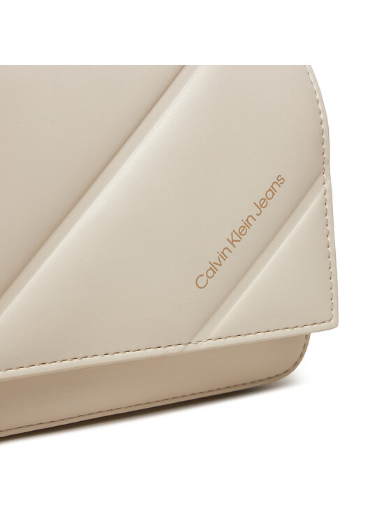 Calvin Klein Jeans Дамска чанта Quilted Roxy Flap C820 K60K612371 Екрю ...