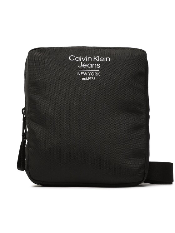 Geantă crossover Calvin Klein Jeans Sport Essentials Reporter18 Est K50K510100 Negru