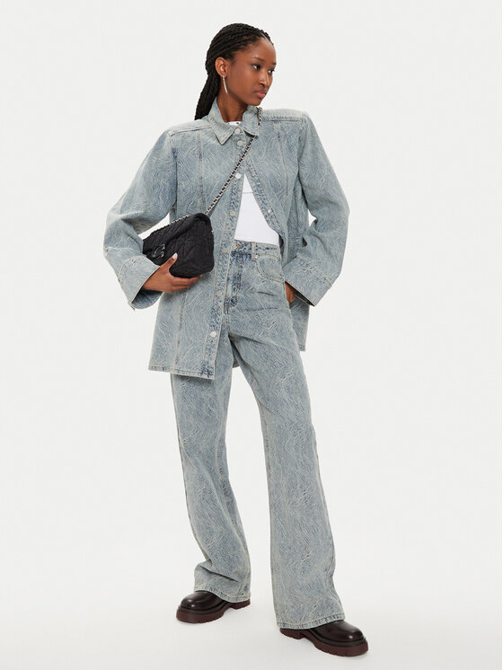 Gestuz Gestuz Jeans srajca Gianna 10908941 Modra Relaxed Fit