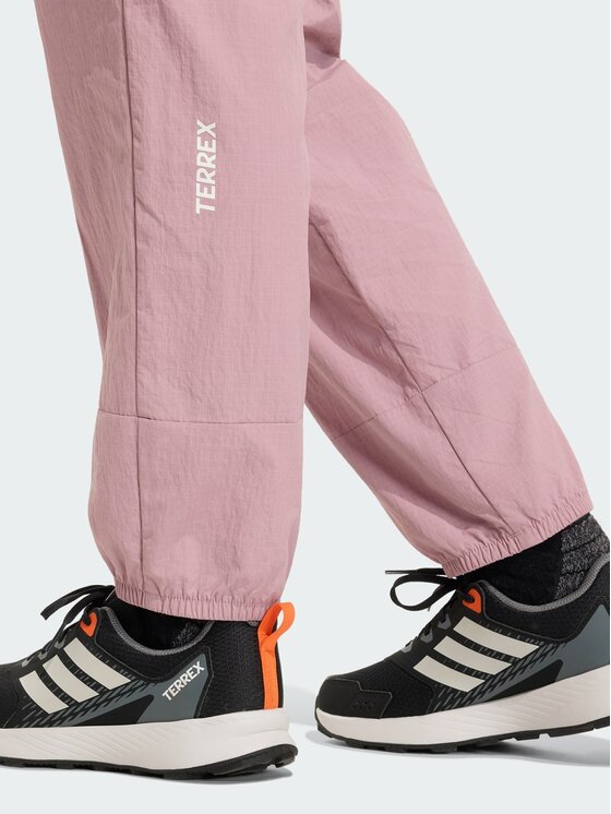 adidas adidas Spodnie outdoor 162745 Fioletowy Loose Fit