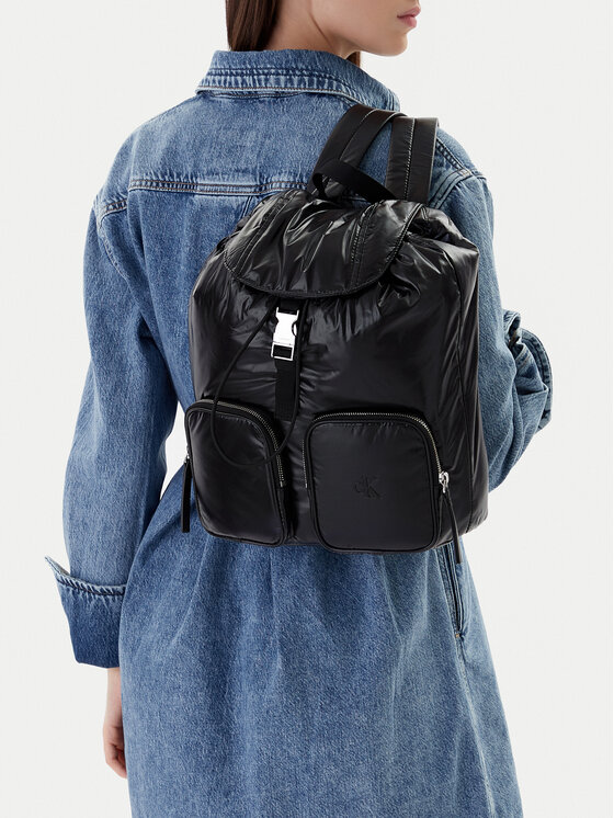 Calvin Klein Calvin Klein Nahrbtnik Pocket Nylon Flap Backpack LV04F3406G Črna