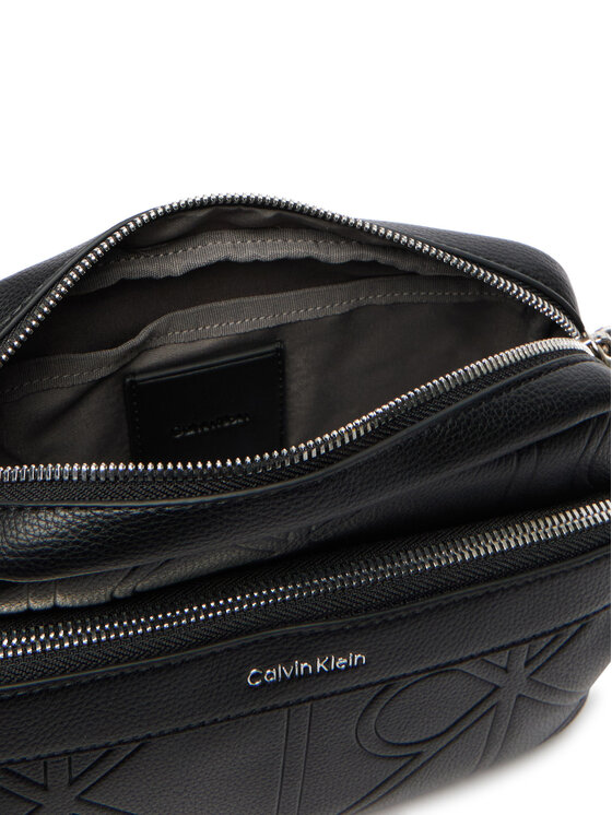 Calvin Klein Calvin Klein Umhängetasche Emblem Aop Emboss Camera Bag LV04D3330G Schwarz
