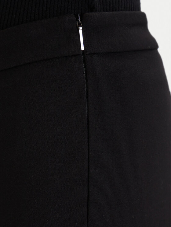 BOSS Boss Hlače iz tkanine Tapiah 50490037 Črna Regular Fit