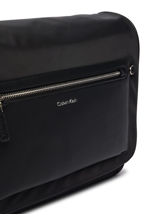 Calvin Klein Calvin Klein Geantă Ssnl Raised Logo Flap Messenger LV04D3501G Negru