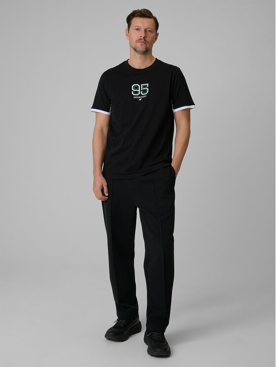 4F 4F T-Shirt SPORTS CLUB Czarny Regular Fit