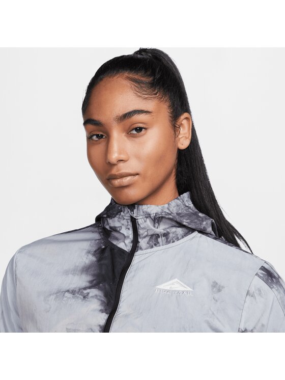 Nike Nike Giacca da corsa Repel Nero Regular Fit