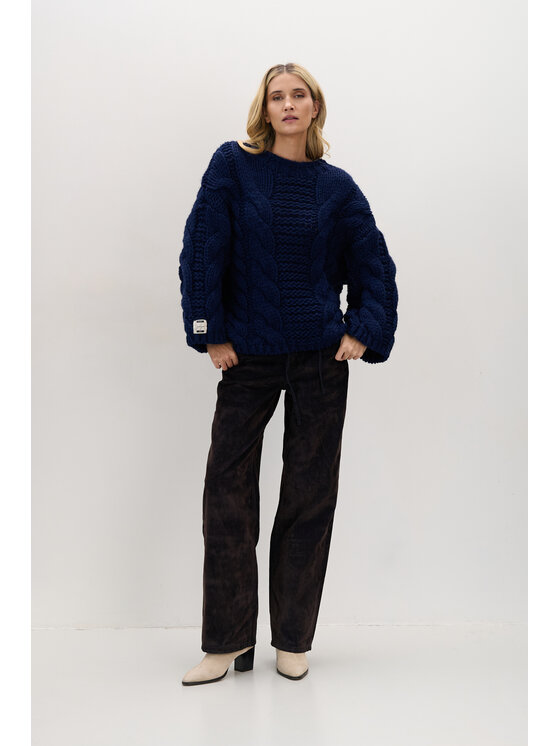 Fobya Fobya Sweter F780 Granatowy Basic Fit
