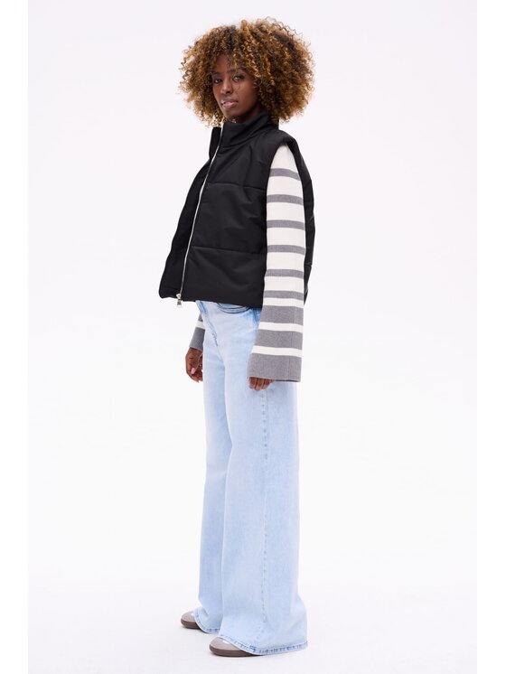 blue shadow blue shadow Kamizelka Andromeda Czarny Regular Fit