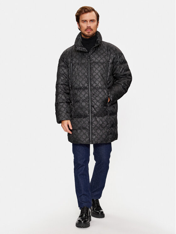 Trussardi Trussardi Зимно яке 52S00945 Черен Regular Fit