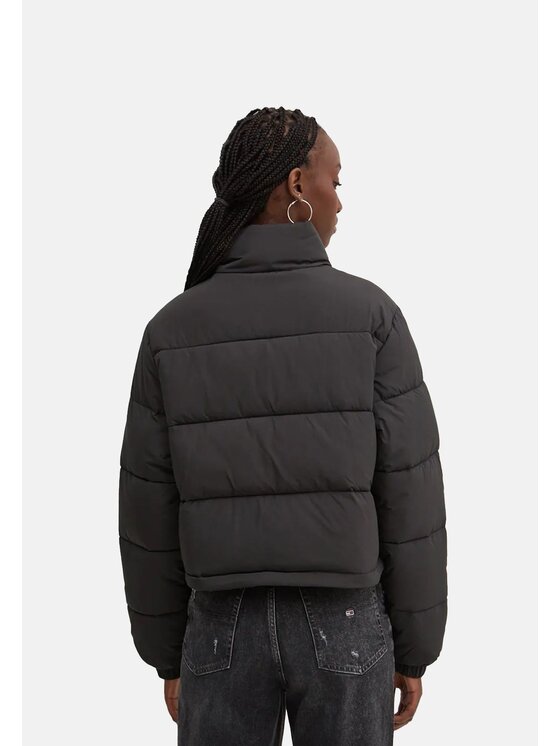 Tommy Jeans Giubbotto invernale Tommy Jeans Giubbino crop imbottito con zip DW0DW18828 Nero Cropp Fit Modivo