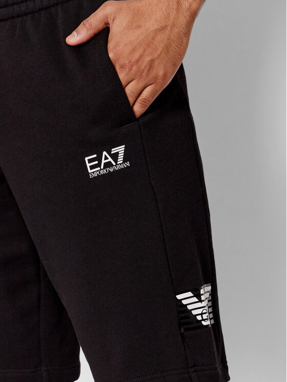 EA7 Emporio Armani Спортивні шорти 