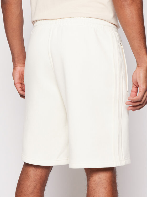 adidas adidas Pantaloni scurți sport adicolor 3-Stripes GN3457 Bej Regular Fit