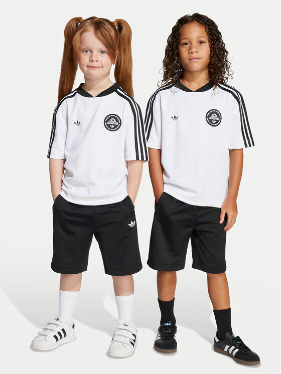 adidas adidas Komplekti kuuluvad t-särk ja šortsid JV7667 Must Regular Fit