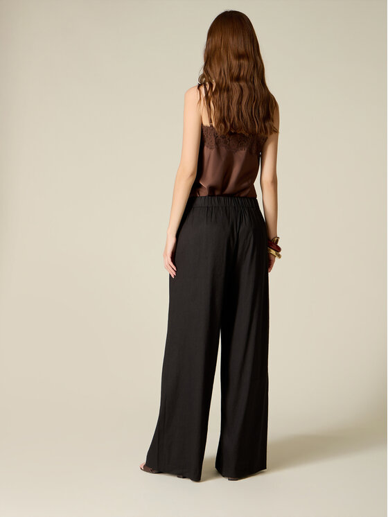 Oltre Oltre Pantaloni di tessuto P002J002453N033 Nero Regular Fit