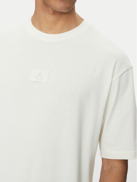 Nike Nike Majica FZ1912 Écru Regular Fit