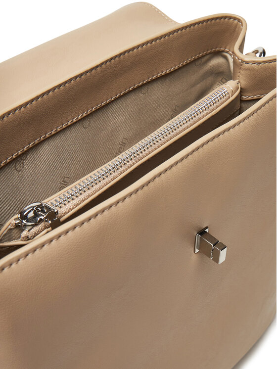 Calvin Klein Calvin Klein Рюкзак Ck Flap Backpack With Conv Strap K60K613038 Бежевий