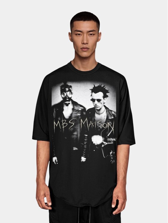 MADE BY SOCIETY MADE BY SOCIETY T-Shirt Mutiny - T18052 Czarny Basic Fit