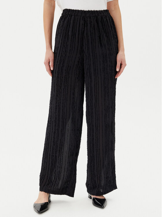 Pieces Pieces Pantaloni din material Tobine 17157928 Negru Regular Fit