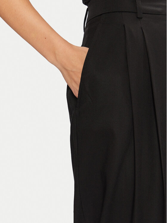 Guess Guess Szövet nadrág W5RB68 WGXM2 Fekete Regular Fit