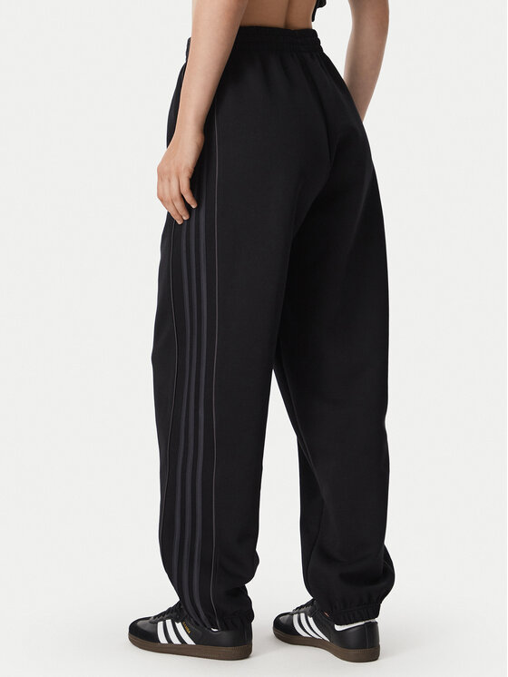 adidas adidas Долнище анцуг Track KS4274 Черен Regular Fit